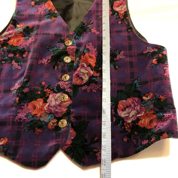 Velveteen Floral Vest - Picture 6 of 8